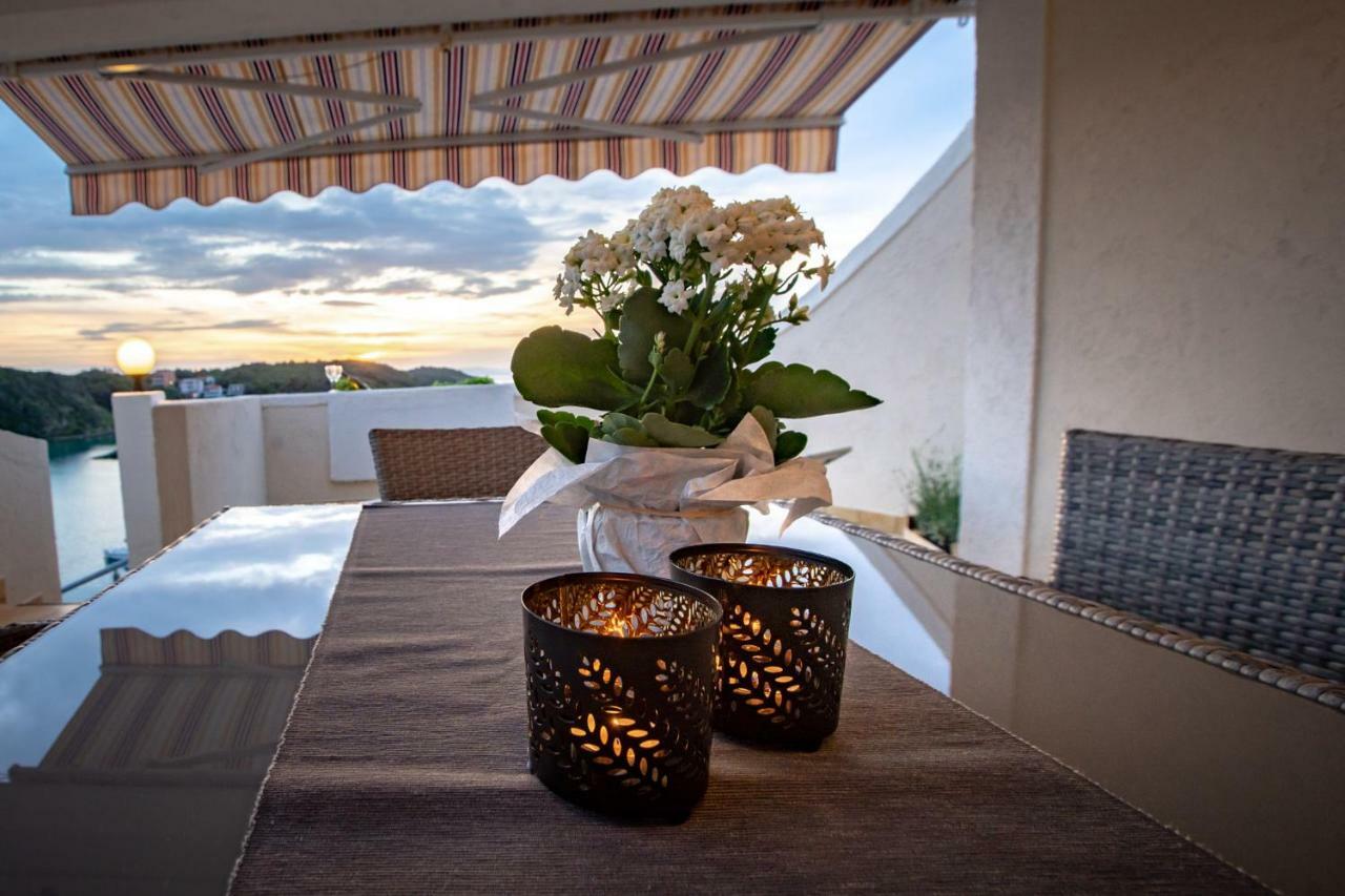 Beach Suite Nina Supetarska Draga Extérieur photo